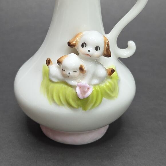 Kato Kogei 5-1/2in Porcelain Bud Vase Puppies Pitcher Small Shelf Desk Decor - Picture 7 of 9